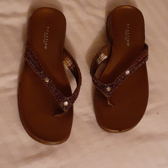 Reaction Kenneth Cole Women's beaded sandals - Picture 3 of 4